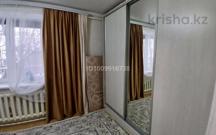 2-комнатная квартира · 59 м² · 1/2 этаж, Байгазиева — Рядом школа аптека магазин в больнице дороги часто ездить автобус за 20 млн ₸ в Каскелене — фото 2