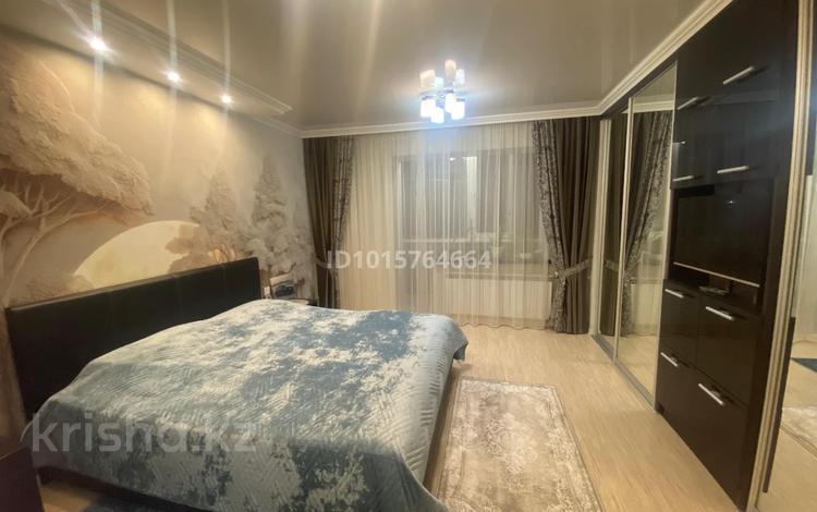 3-бөлмелі пәтер · 65.8 м² · 3/4 қабат, Степной 2 ш/а., бағасы: 28.5 млн ₸ в Караганде, Казыбек би р-н — фото 2
