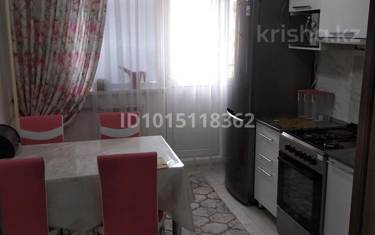 2-комнатная квартира · 56 м² · 4/5 этаж, мкр Улы Дала 2 за 170 000 ₸ в Таразе — фото 2