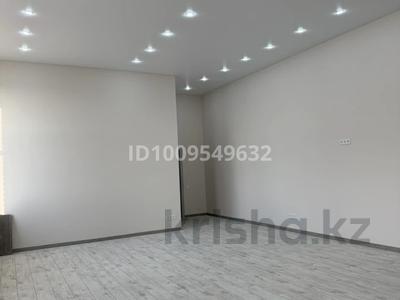 Еркін, кеңселер, дүкендер мен бутиктер, сұлулық салондары, фитнес және спорт, медорталықтар мен дәріханалар, білім орталықтары, ойын-сауық, конференц-залдар, кабинеттер және жұмыс орындары, студиялар · 78.4 м², бағасы: 550 000 〒 в Караганде, Казыбек би р-н