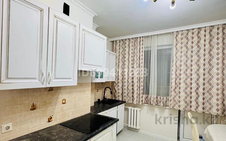1-комнатная квартира · 44 м² · 10/12 этаж, Сауран 3/1 за 250 000 ₸ в Астане, Есильский р-н — фото 10