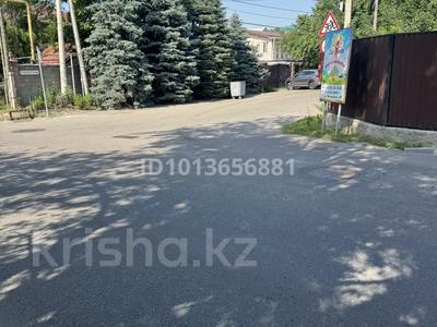 Отдельный дом · 1 комната · 10 м² · 7.1 сот., мкр Нур Алатау, Болтирикова 94 — Кожакеева за 100 млн ₸ в Алматы, Бостандыкский р-н