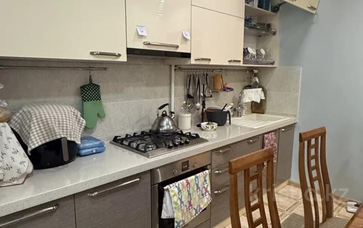3-комнатная квартира · 65 м² · 3/5 этаж, мкр Тастак-3, Тургут Озала 67 — Толеби за 48 млн ₸ в Алматы, Алмалинский р-н — фото 2