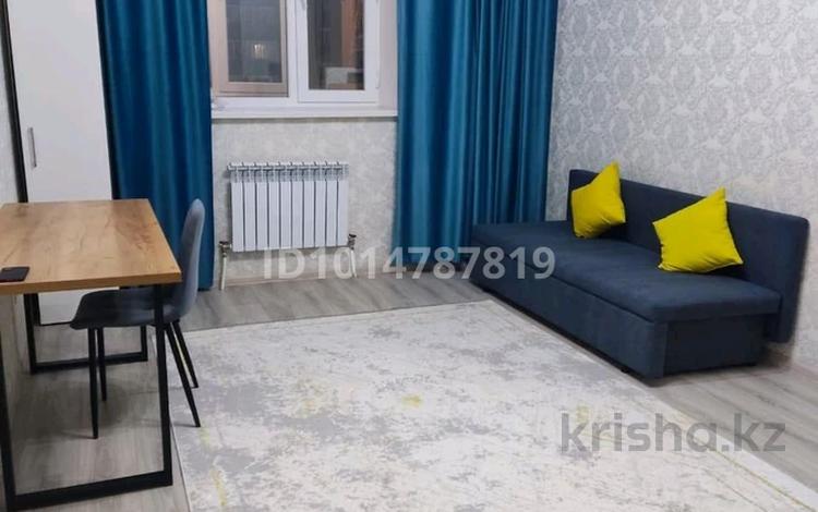 1-бөлмелі пәтер · 45 м² · 3/6 қабат, 17 мкр 90, бағасы: 8 000 ₸ в Актау — фото 2