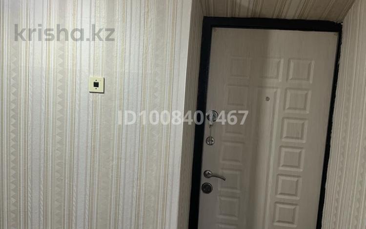 1-бөлмелі пәтер · 43 м² · 2/2 қабат, Юбилейная — Юбилейная, бағасы: 13 млн ₸ в Усть-Каменогорске, Меновное — фото 2