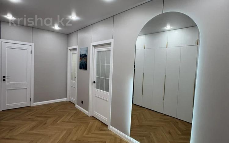2-бөлмелі пәтер · 65 м² · 5/12 қабат, Байтурсынова 61, бағасы: 38 млн ₸ в Астане, Сарайшык р-н — фото 63