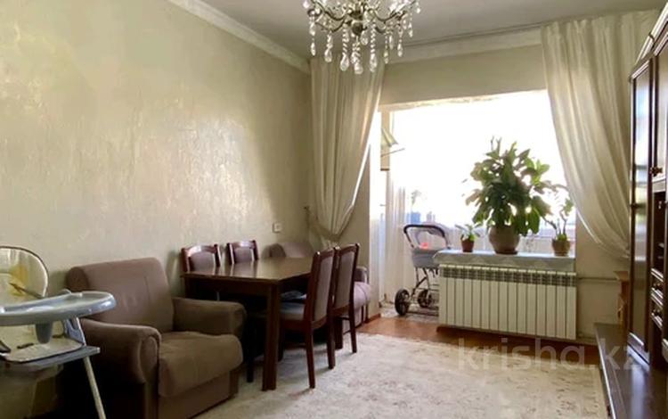 4-комнатная квартира, 85 м², 3/5 этаж, мкр Сайрам за 31 млн 〒 в Шымкенте, Енбекшинский р-н — фото 2