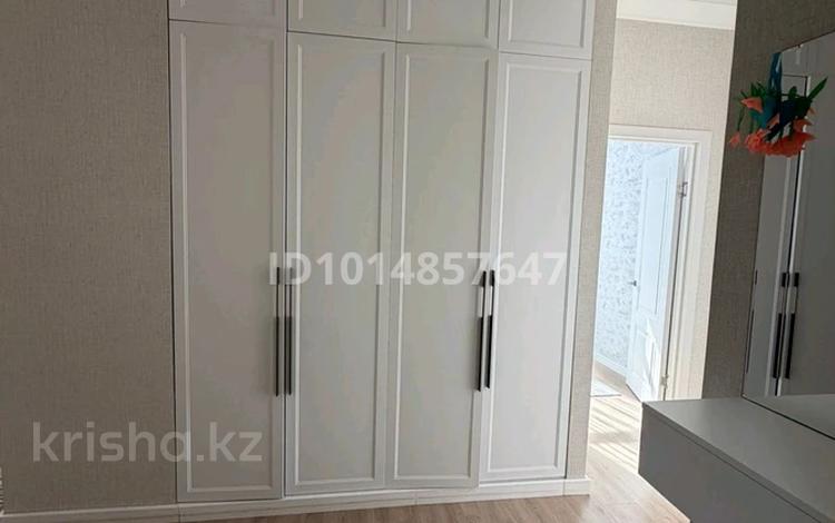 3-бөлмелі пәтер · 61 м² · 10/17 қабат, Кумисбекова 2 — Кумисбекова, бағасы: 44 млн ₸ в Астане, Сарыарка р-н — фото 2