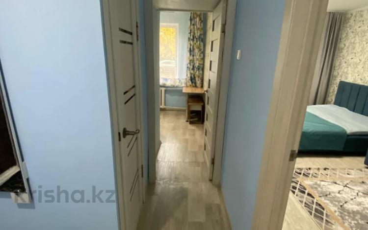 1-комнатная квартира, 31 м², 1/5 этаж, Жарокова 37 — Кабанбай батыра