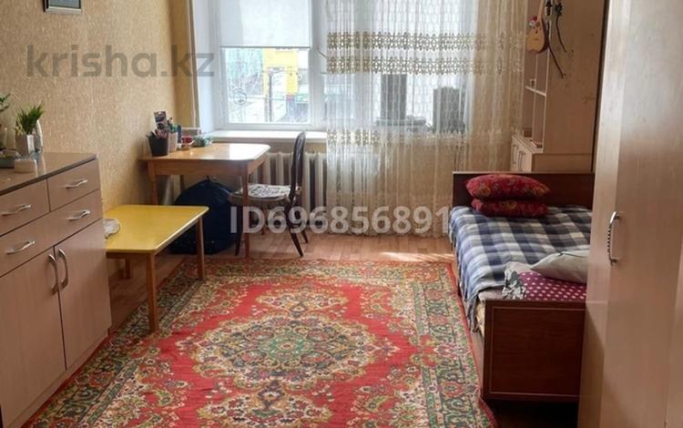 3-бөлмелі пәтер · 64 м² · 3/5 қабат, Абая 68 — Возле супермаркета Акцент, бағасы: 18 млн ₸ в Сатпаев — фото 3