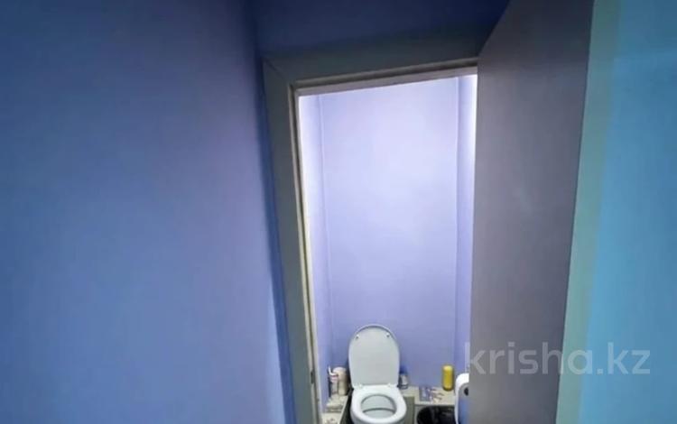 2-бөлмелі пәтер · 44.2 м² · 4/5 қабат, Жабаева 134Б, бағасы: 7.5 млн ₸ в Кокшетау — фото 2