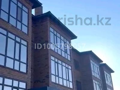2-бөлмелі пәтер · 84 м² · 1/3 қабат, Бисена Жумагалиева 29, бағасы: 210 000 ₸ в Уральске