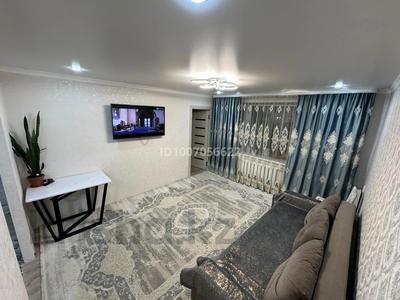 3-бөлмелі пәтер · 60 м² · 2/5 қабат, Майкудук, Мкр Восток-1 5 — Ануар, бағасы: 22 млн ₸ в Караганде, Алихана Бокейханова р-н