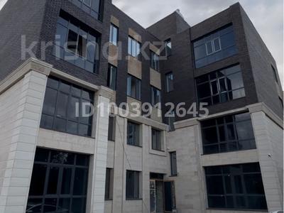 2-бөлмелі пәтер · 73.6 м² · 4/4 қабат, мкр Михайловка , Крылова 58/5, бағасы: ~ 34.6 млн ₸ в Караганде, Казыбек би р-н