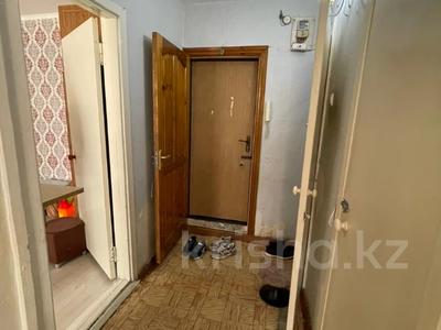 1-комнатная квартира · 33 м² · 2/5 этаж, мкр 8, братья жубановых за 12.5 млн 〒 в Актобе