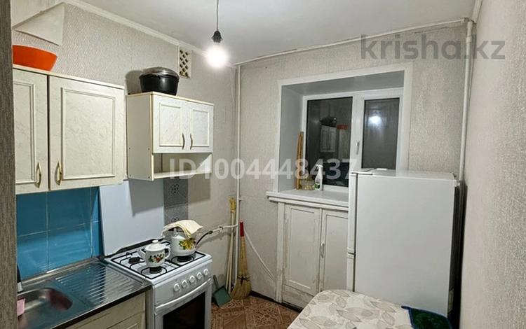1-комнатная квартира · 30 м² · 3/5 этаж, мкр Шанхай 173/1 — Санкибай батыр 173/1 за 11 млн 〒 в Актобе — фото 2
