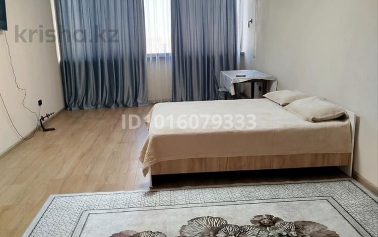 1-комнатная квартира · 70 м² · 10/16 этаж, мкр Шугыла, Жуалы за 210 000 ₸ в Алматы, Наурызбайский р-н — фото 2
