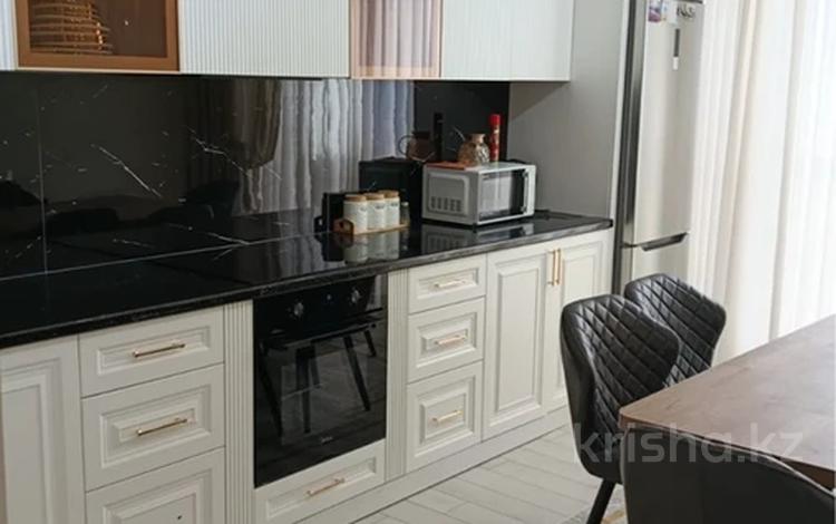 2-бөлмелі пәтер · 74 м² · 7/16 қабат, Аргынбекова 18а — Шаяхметова, бағасы: 400 000 ₸ в Шымкенте — фото 8