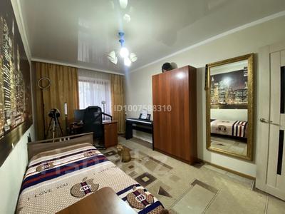 3-комнатная квартира · 66 м² · 2/5 этаж, Абая 80/1 за 27 млн 〒 в Астане, р-н Байконур