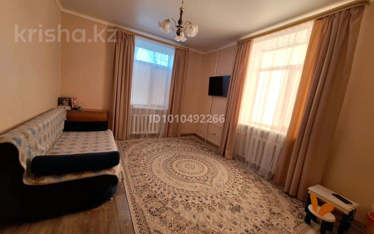 2-комнатная квартира · 48 м² · 2/3 этаж, мкр Жилгородок, Пр. Победы за 14 млн 〒 в Актобе — фото 2