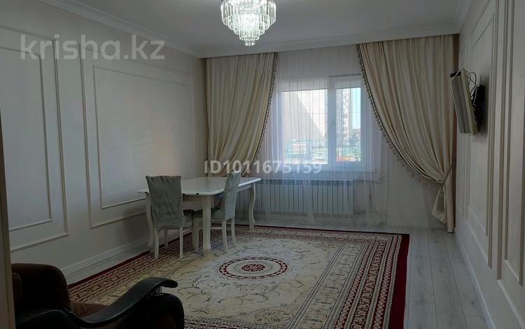 2-комнатная квартира · 72 м² · 1/16 этаж, мкр. Алмагуль, Алмагуль 17 — ТЦ Айша за 280 000 ₸ в Атырау — фото 2