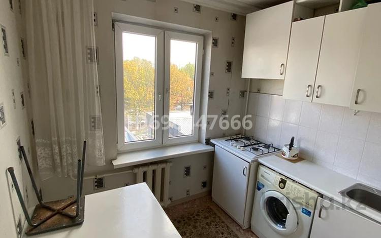 1-бөлмелі пәтер · 32 м² · 4/5 қабат, мкр №4 27а — Абая Алтынсарина, бағасы: 220 000 ₸ в Алматы, Ауэзовский р-н — фото 2