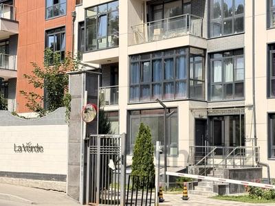 4-комнатная квартира · 158.7 м² · 1/3 этаж, Жамакаева 252 за ~ 174.6 млн ₸ в Алматы, Медеуский р-н