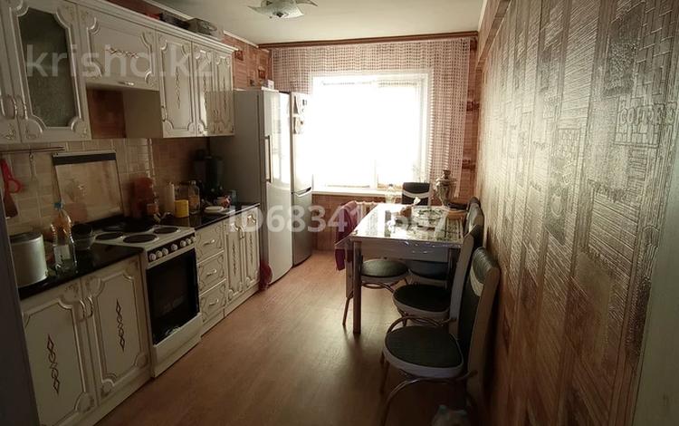 3-комнатная квартира · 63 м² · 5/5 этаж, 1мкр. 19 — Ул.Язева и ул.Рыскулова. за 13 млн ₸ в Балхаше — фото 2