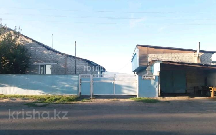 Отдельный дом · 3 комнаты · 74 м² · 10 сот., Наурызбая 9 за 13 млн ₸ в Урджаре — фото 2