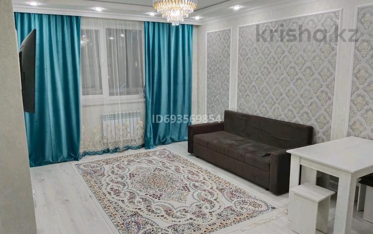 2-комнатная квартира, 40 м², 2 этаж помесячно, Нажимеденова 17 за 170 000 〒 в Астане, Алматы р-н — фото 2