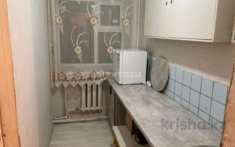 1-бөлмелі пәтер · 23 м² · 2/5 қабат, Доспанова — Кафе Марина, бағасы: 3.2 млн ₸ в Уральске, мкр Школьник — фото 2