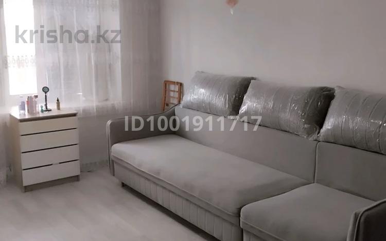 1-комнатная квартира · 30.5 м² · 5/5 этаж, Пришахтинск, Пришахтинск, 21й микрорайон 24/3 — Возле налоговой за 8 млн 〒 в Караганде, Алихана Бокейханова р-н — фото 3