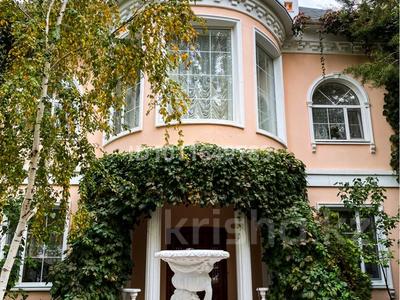 Отдельный дом · 12 комнат · 370 м² · 10 сот., Коммунальник 17 за 135 млн ₸ в Актобе