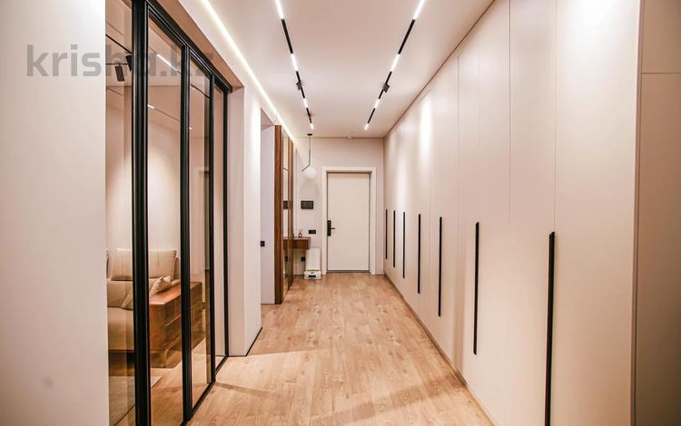 3-комнатная квартира · 120 м² · 5/20 этаж, Сейфуллина — Аль Фараби за 160 млн ₸ в Алматы, Бостандыкский р-н — фото 2