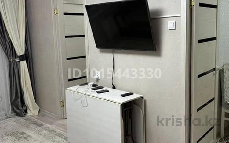 4-бөлмелі пәтер · 60 м² · 4/5 қабат, Гарышкерлер 50 — 21 школа , Рынок Шаруа Мечта, бағасы: 20 млн ₸ в Жезказгане — фото 2