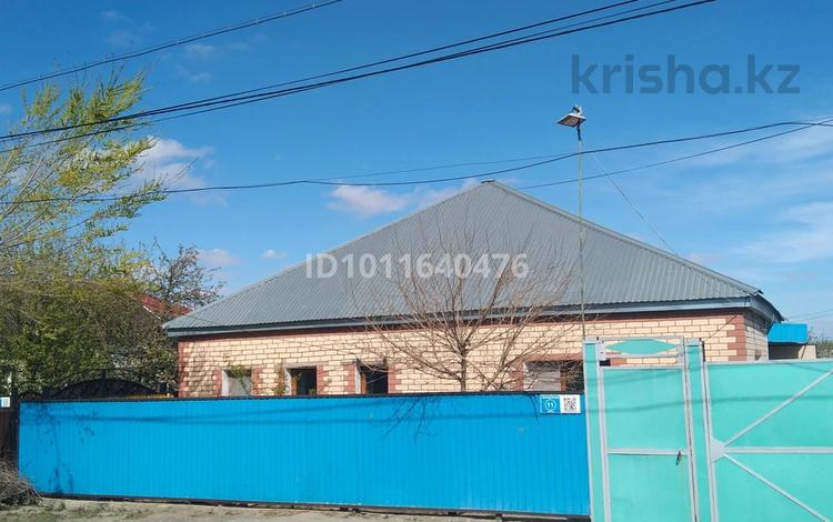 Отдельный дом · 4 комнаты · 150 м² · 6 сот., Авиационная 11 — Ул.Гастелло за 21 млн 〒 в Актобе, мкр Гормолзавод — фото 2