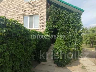 Отдельный дом · 5 комнат · 116 м² · 12 сот., Муканова 2 — Ост. Перекресток за 35 млн ₸ в Уральске