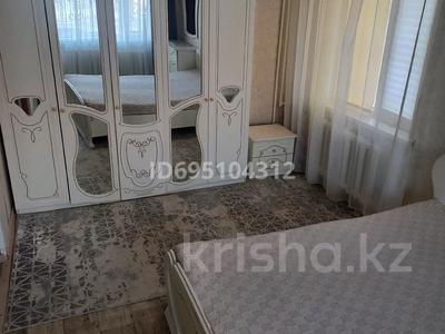 1-комнатная квартира · 32 м² · 1/5 этаж, Жунисова 184 — Памятник Маншук Маметова за 10 000 ₸ в Уральске