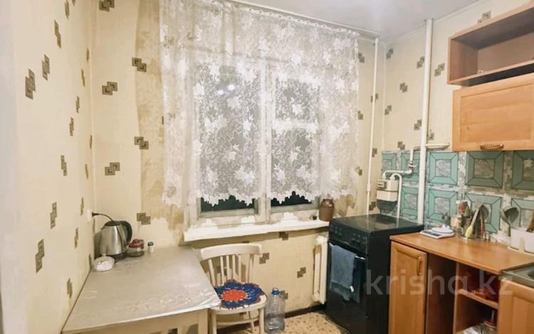 1-комнатная квартира · 32 м² · 3/5 этаж, ул. Алиханова 40 за 100 000 〒 в Караганде, Казыбек би р-н — фото 2
