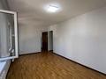3-комнатная квартира · 54.9 м² · 2/4 этаж, мкр №5 4а за 250 000 ₸ в Алматы, Ауэзовский р-н — фото 26