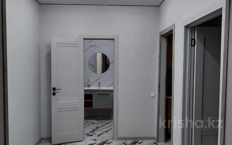 2-бөлмелі пәтер, 44.5 м², 1/5 қабат, Абулкасымова 115, бағасы: 19.5 млн 〒 в Кокшетау — фото 2