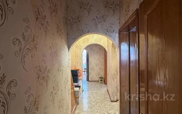 3-бөлмелі пәтер · 70 м² · 3/9 қабат, Ақсай-4 ш/а., Жубанова, бағасы: 43.5 млн ₸ в Алматы, Ауэзовский р-н — фото 2