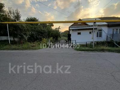 Часть дома · 3 комнаты · 60 м² · 9 сот., мкр Нурлытау (Энергетик) 30/2 — Нуртазина 30/2 за 110 млн ₸ в Алматы, Бостандыкский р-н