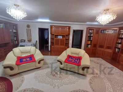 6-комнатная квартира · 208.9 м² · 4/9 этаж, Абилкаир хана за 56 млн 〒 в Актобе