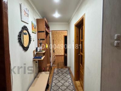 4-комнатная квартира · 62 м² · 4/5 этаж, Пр Абая 86 — Абая-Курмангазы за 20 млн 〒 в Уральске, мкр Школьник