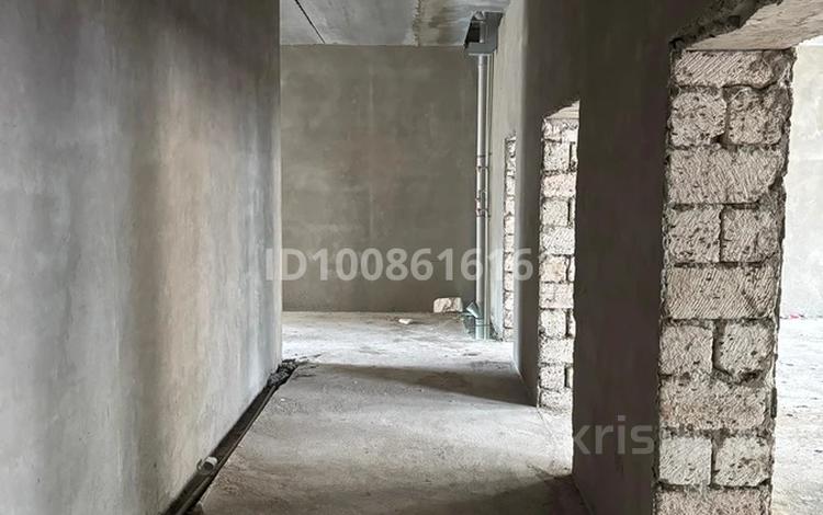 3-комнатная квартира · 119 м² · 2/6 этаж, 17-й мкр 42/1 за 44.4 млн ₸ в Актау — фото 2