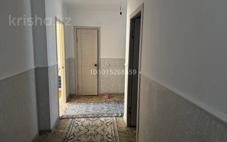 2-бөлмелі пәтер · 68.5 м² · 2/5 қабат, Нұрсая ш/а., К Меденова 15-и пр-д 111, бағасы: 250 000 ₸ в Атырау, мкр Нурсая — фото 2