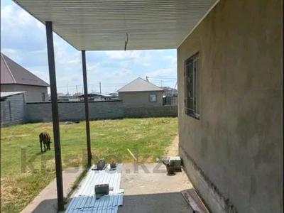 Отдельный дом · 3 комнаты · 80 м² · 8 сот., мкр Асар-2, Бойтұмар 55 — 2 көше за 28 млн ₸ в Шымкенте, Абайский р-н