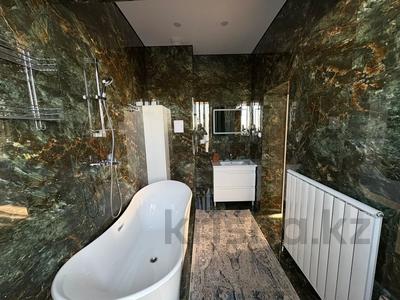 4-комнатная квартира · 170 м² · 12/30 этаж, Аль-фараби 15/1 за 98 888 ₸ в Алматы, Бостандыкский р-н