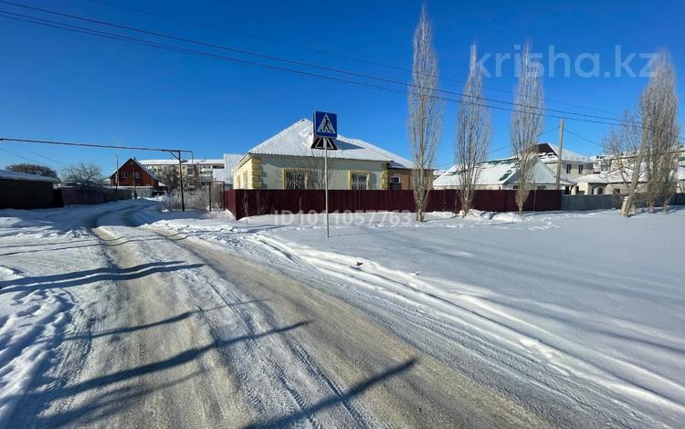 Жеке үй · 4 бөлме · 200 м² · 9 жүзд., Жарбосынова, бағасы: 85 млн ₸ в Атырау — фото 2
